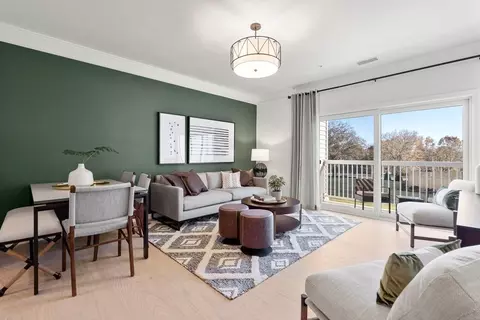 2 Winslow Ln #104, Grafton, MA 01536