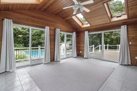 14 Morgan Dr, Danvers, MA 01923 photo 21