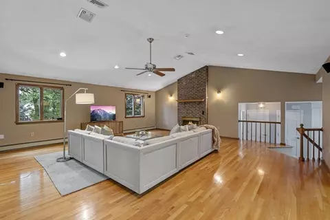 14 Morgan Dr, Danvers, MA 01923 photo 10