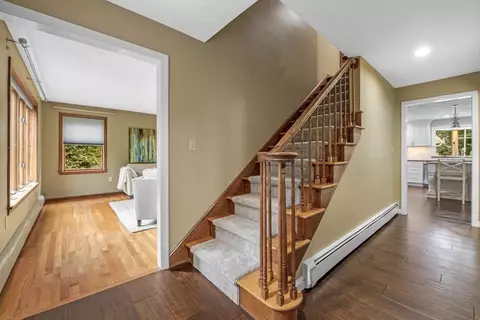 14 Morgan Dr, Danvers, MA 01923 photo 4