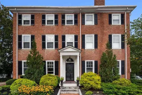 236 High, Newburyport, MA 01950