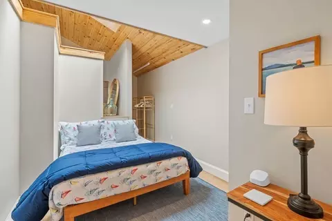 2 Central St, Marblehead, MA 01945 photo 15