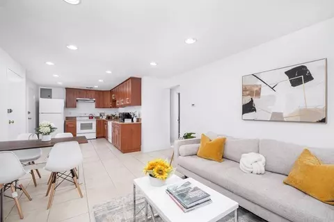14 Riverside St #G3, Watertown, MA 02472