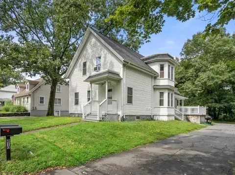 210 County St, Taunton, MA 02780