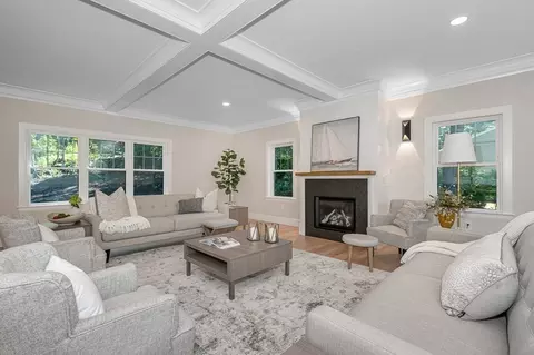 54 Dana Rd, Reading, MA 01867 photo 2