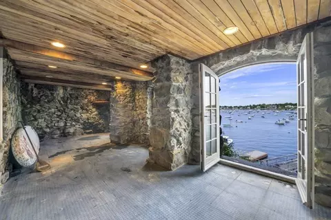 12 Gregory St, Marblehead, MA 01945 photo 38