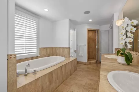 12 Gregory St, Marblehead, MA 01945 photo 25