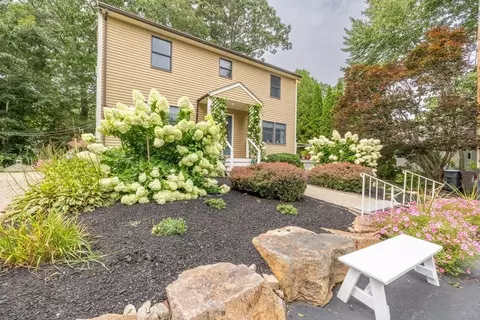 32 Lake Rd, Gloucester, MA 01930 photo 2