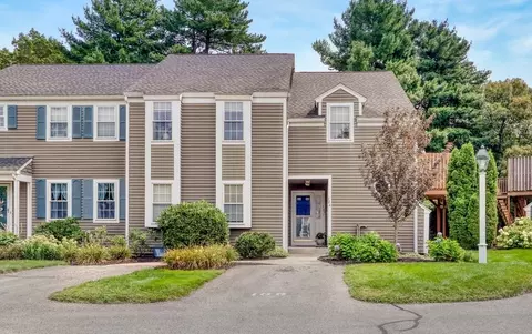 106 Shaw Farm Rd #106, Canton, MA 02021