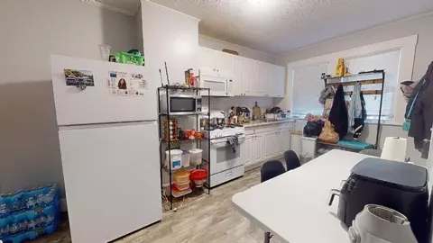 22 Ferry St #A, Everett, MA 02149 photo 3