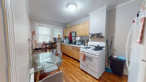 20 Ferry St #A, Everett, MA 02149 photo 2
