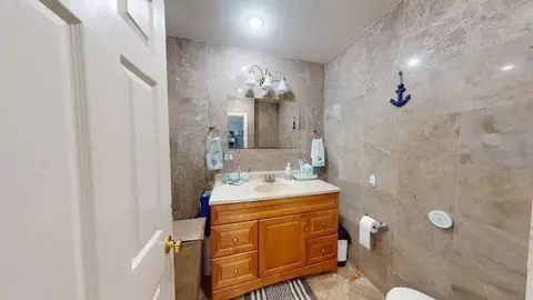 22 Ferry St #B, Everett, MA 02149 photo 5