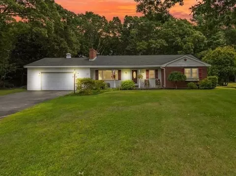 157 Fremont St, Taunton, MA 02780