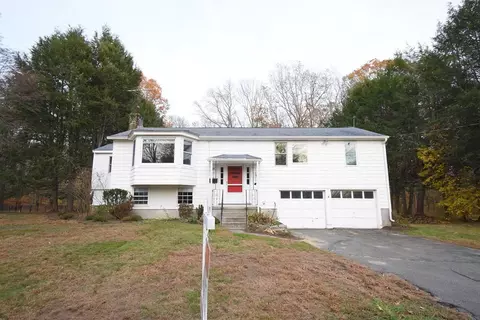 18 Woodmere Rd, Framingham, MA 01701