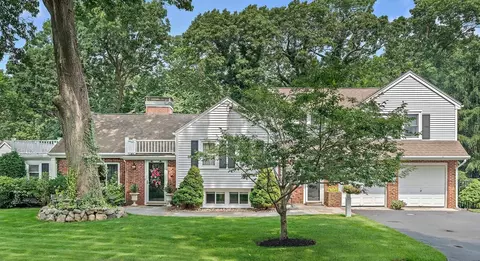 23 Argonne St, Quincy, MA 02169