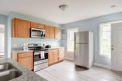 3 Frederick St, Worcester, MA 01605 photo 2