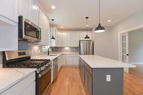 26 Cushing St, Salisbury, MA 01952 photo 16