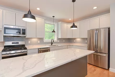 26 Cushing St, Salisbury, MA 01952 photo 14
