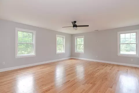 26 Cushing St, Salisbury, MA 01952 photo 20