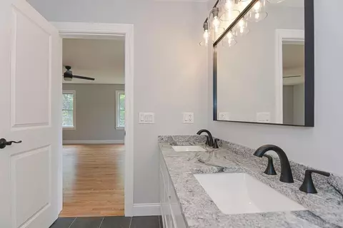 26 Cushing St, Salisbury, MA 01952 photo 25