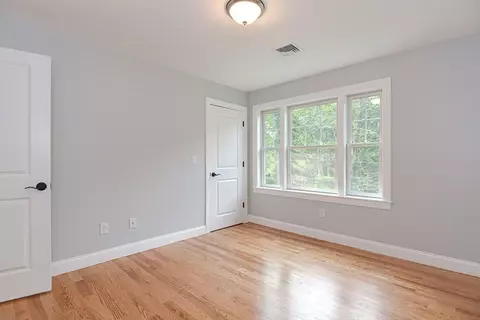 26 Cushing St, Salisbury, MA 01952 photo 27