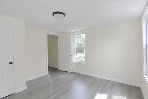 8 Spring St, Attleboro, MA 02703 photo 13