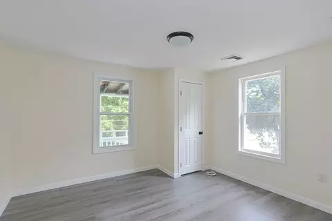 8 Spring St, Attleboro, MA 02703 photo 14