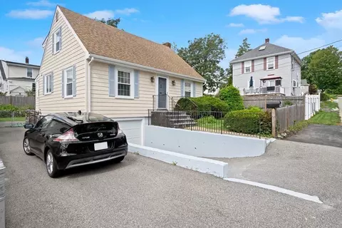 16 Spencer St, Braintree, MA 02184
