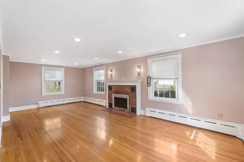 16 Spencer St, Braintree, MA 02184 photo 34
