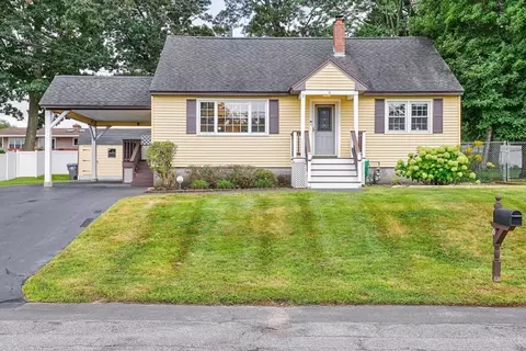 6 Oakcrest Cir, Methuen, MA 01844