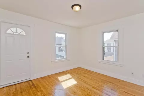 18 Greenacre Sq, Springfield, MA 01105 photo 21