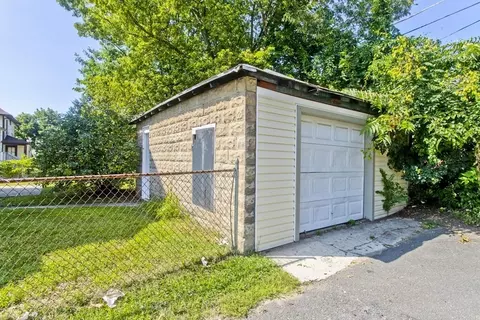 18 Greenacre Sq, Springfield, MA 01105 photo 33