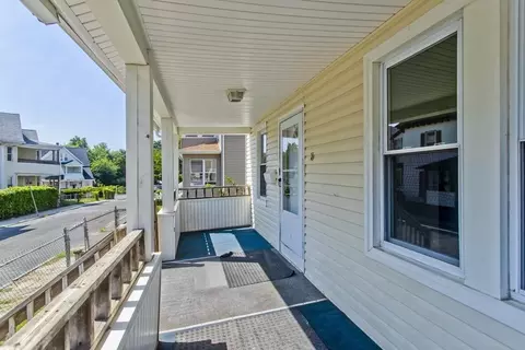 18 Greenacre Sq, Springfield, MA 01105 photo 30