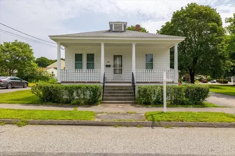 53 Edgewater Ave, Shrewsbury, MA 01545