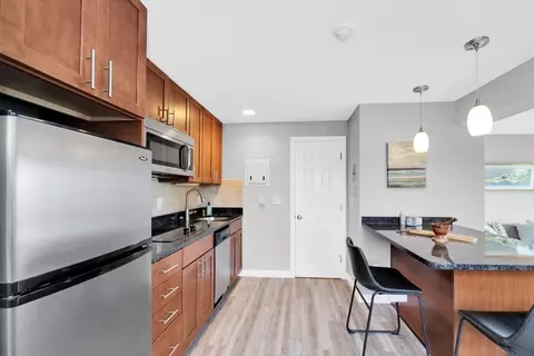 300 River St UNIT 2, Weymouth, MA 02191