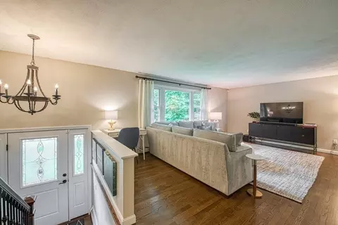 46 Eagle Dr, Sharon, MA 02067 photo 8