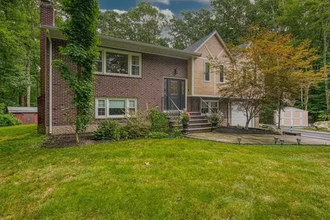 46 Eagle Dr, Sharon, MA 02067 photo 1
