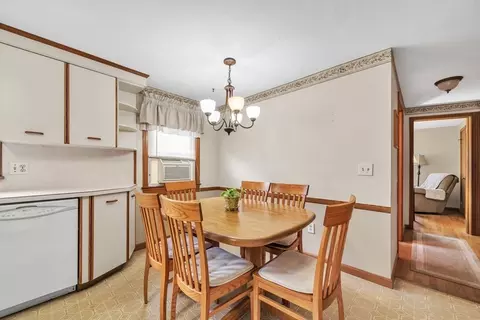 66 Clement St, Springfield, MA 01118 photo 5