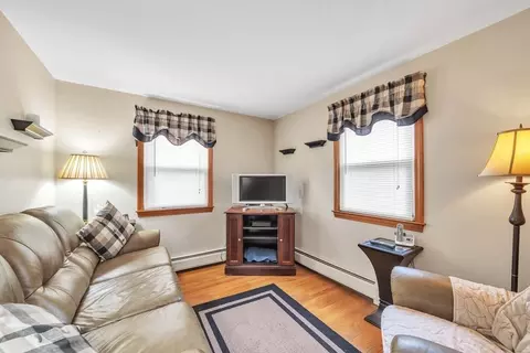 66 Clement St, Springfield, MA 01118 photo 8