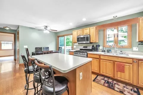20 Cara Ln, Springfield, MA 01128 photo 4