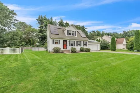 20 Cara Ln, Springfield, MA 01128 photo 2