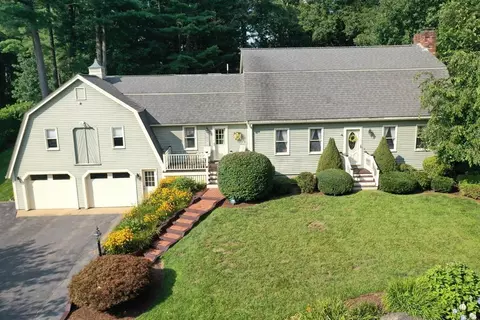 45 Kenneth St, West Bridgewater, MA 02379