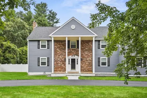 62 Hawkins Ln, Marlborough, MA 01752