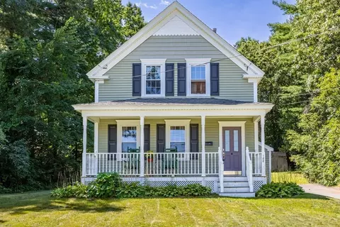 188 Dunstable Rd, Chelmsford, MA 01863