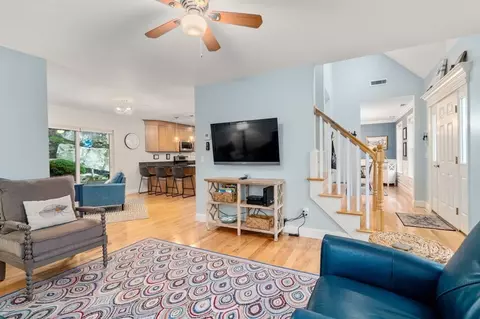 20 Reynard St, Gloucester, MA 01930 photo 17