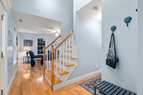 20 Reynard St, Gloucester, MA 01930 photo 6