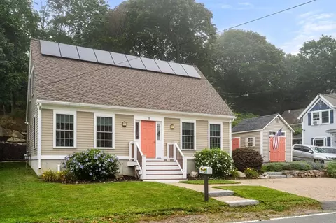 20 Reynard St, Gloucester, MA 01930 photo 2