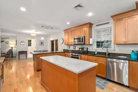 20 Reynard St, Gloucester, MA 01930 photo 13