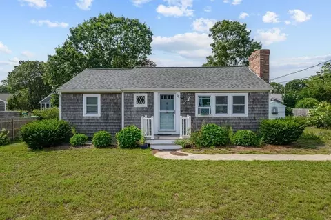 25 Pine Cone Dr, Yarmouth, MA 02673