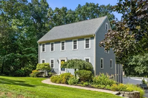 66 Bennett St, Hudson, MA 01749